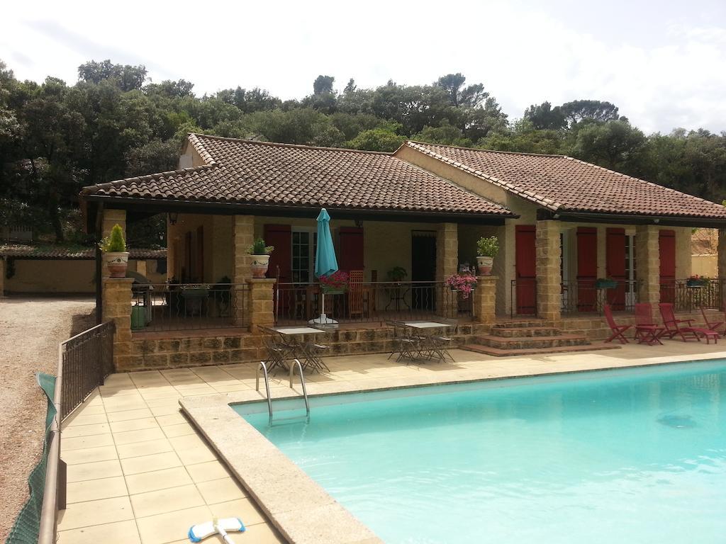 La Combe Joseph Acomodação com café da manhã Remoulins Exterior foto
